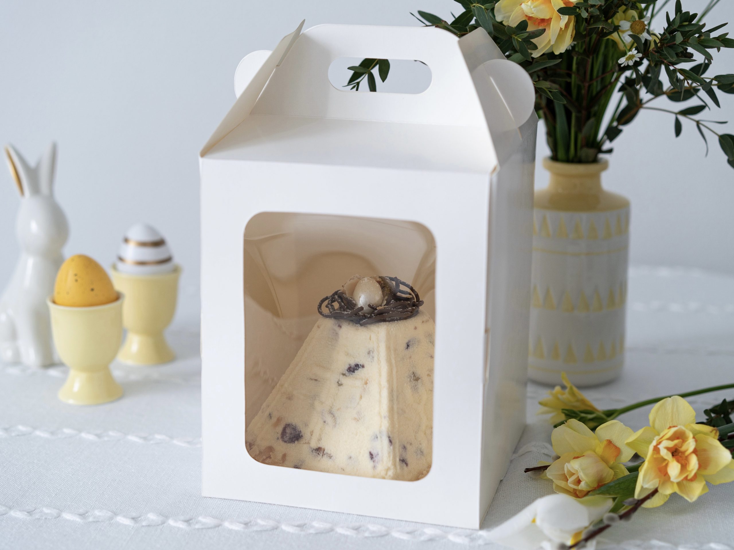 Творожная Пасха с клюквой, изюмом и миндалём — изображение 3