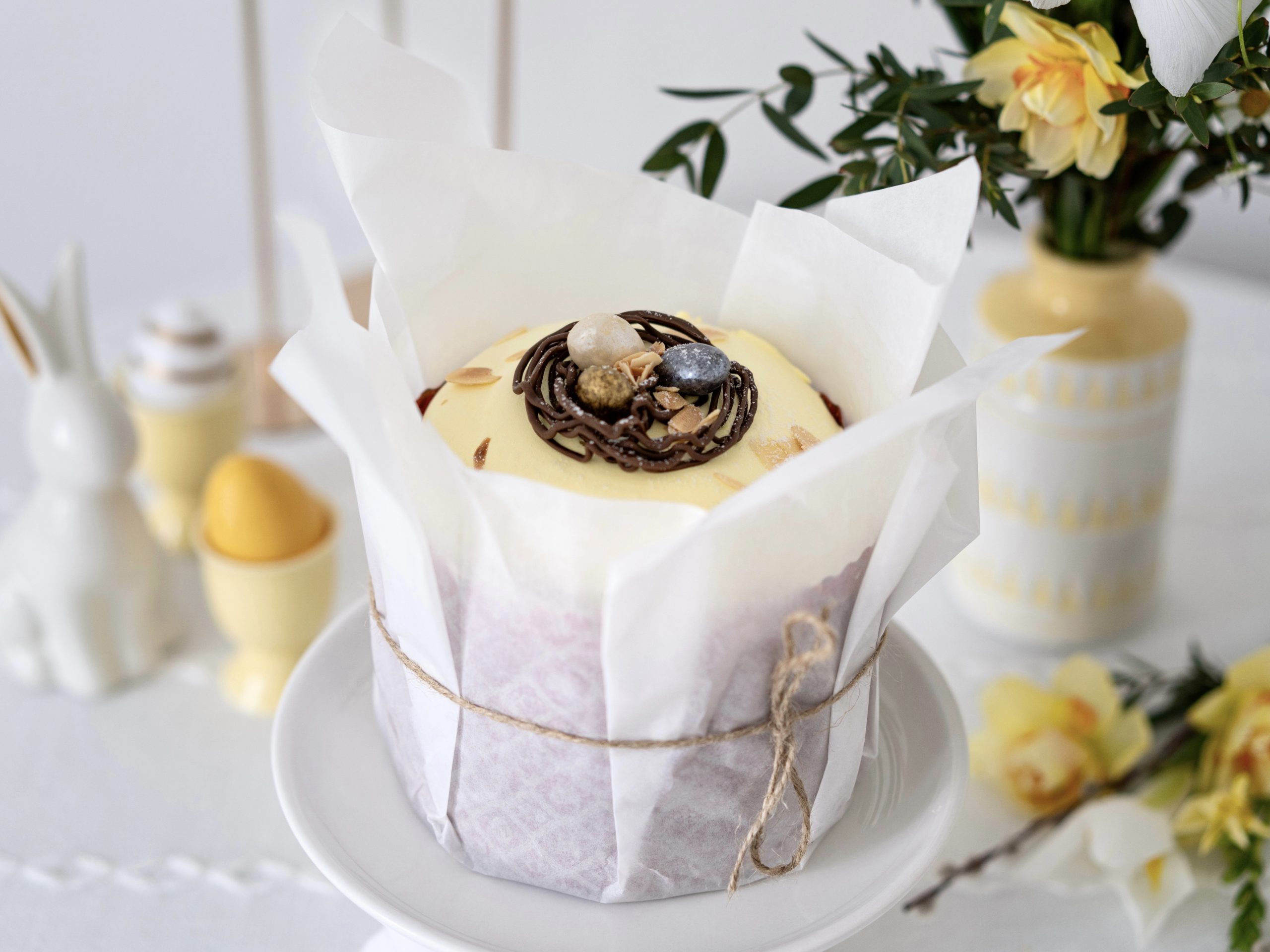 Большой кулич с клюквой, изюмом и ванильным кремом — изображение 3